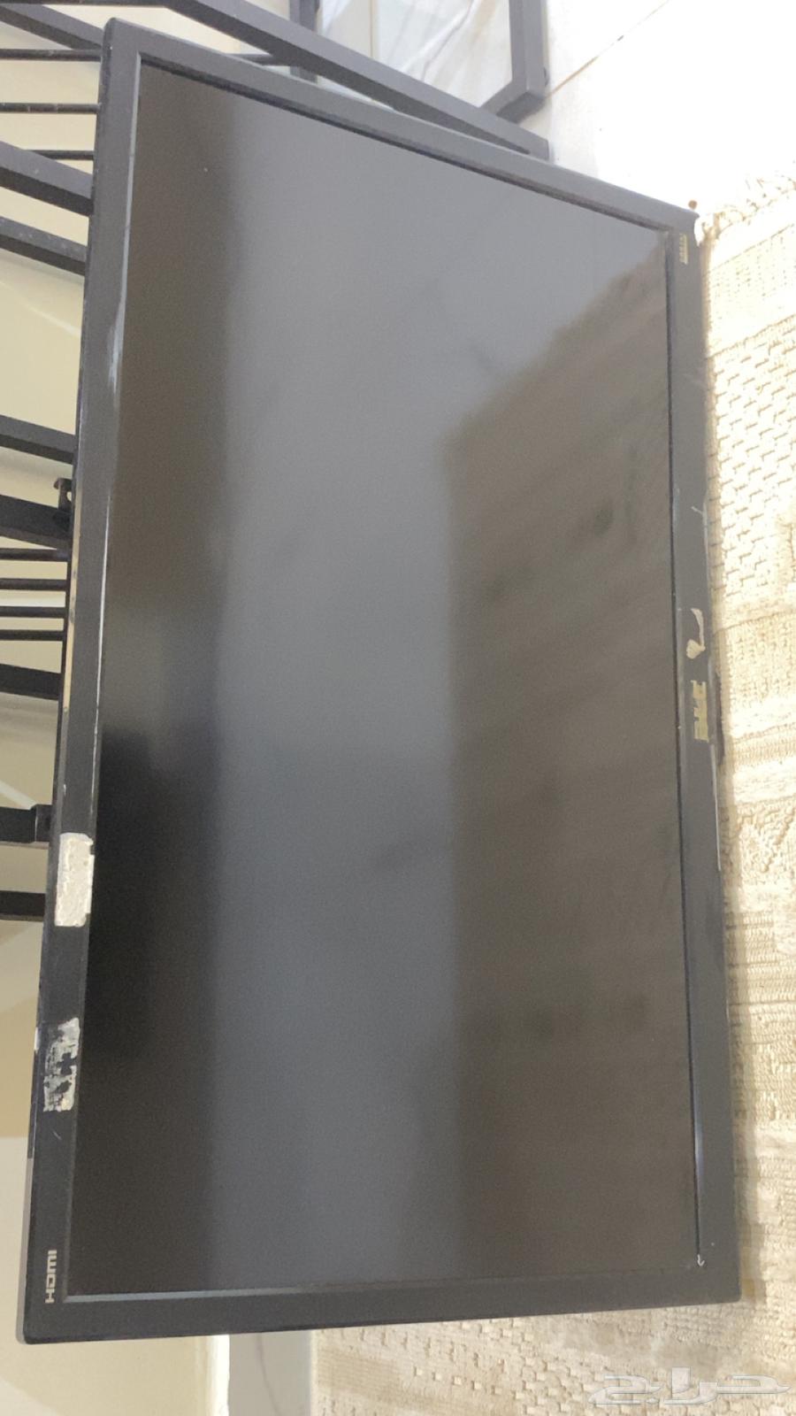 شاشه تلفزون مقاس32مستعمله ونضيفه تواصل واتس64423245309057114