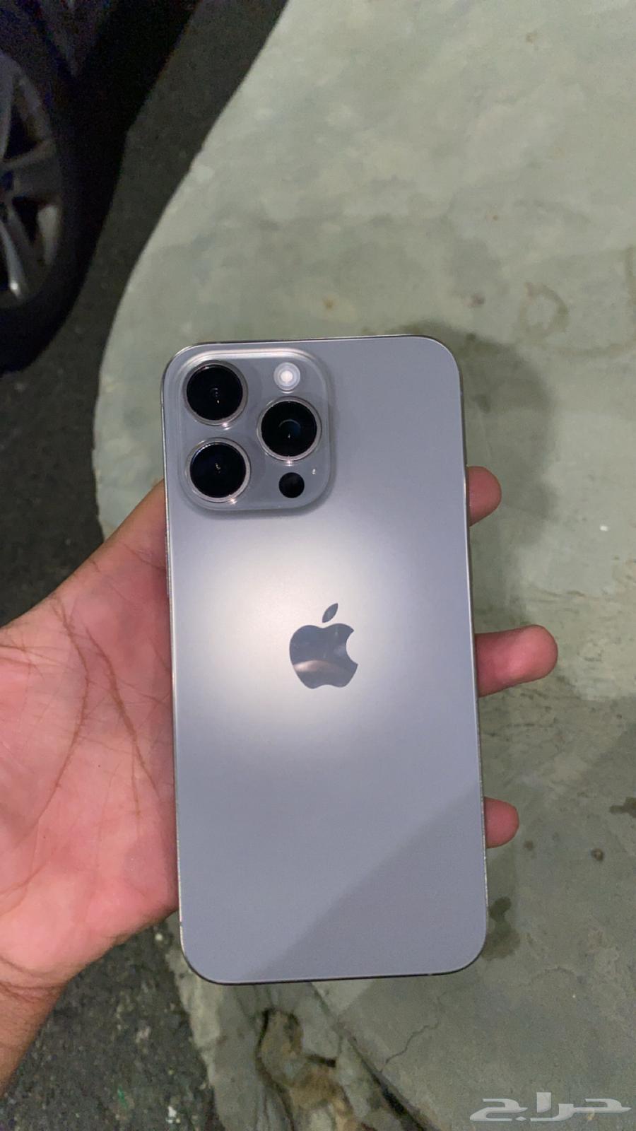 آيفون 15 برو مانفك البطاريه 100 جديد64424706965505110