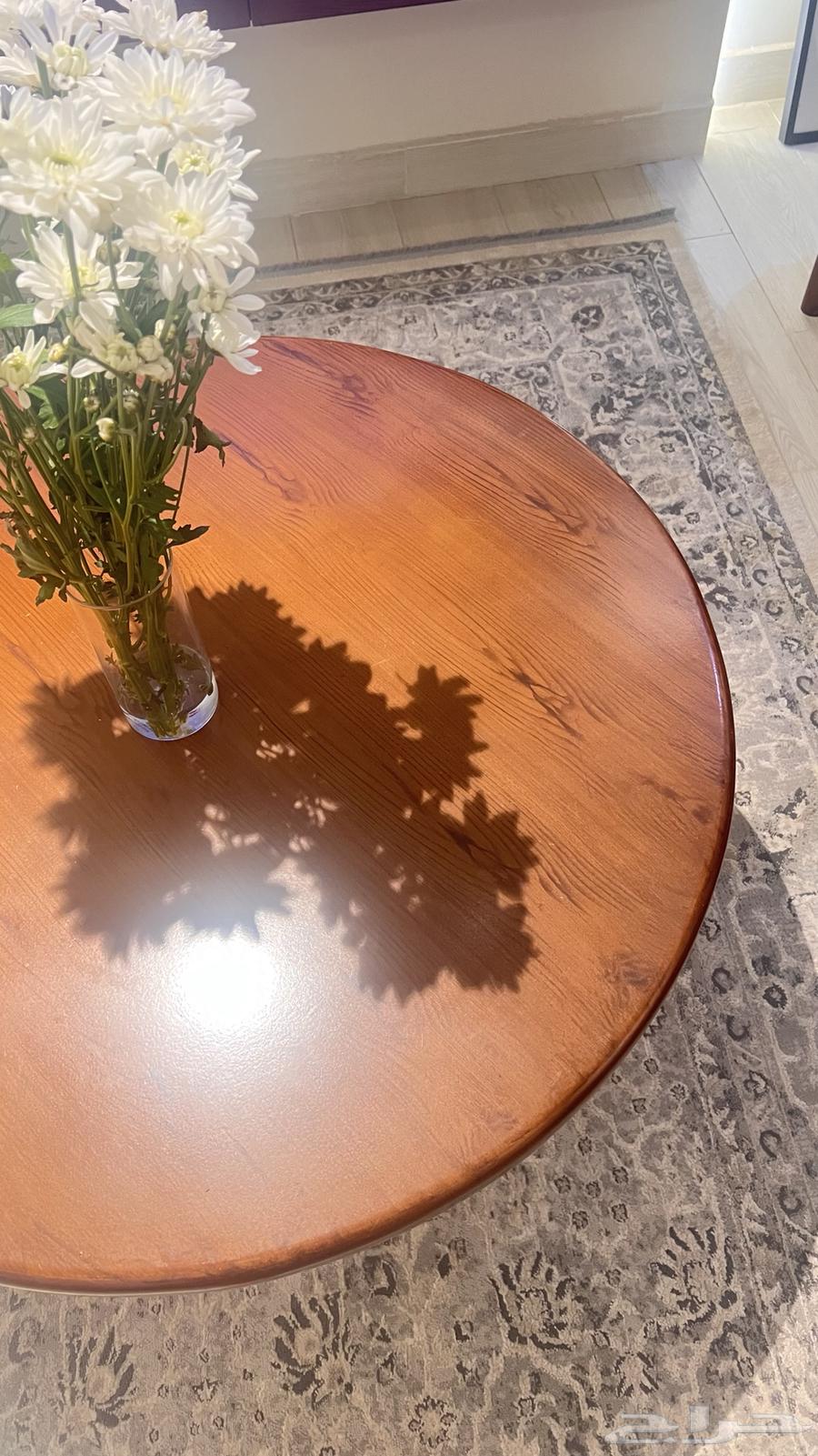 طاولة خشب64420256428417112