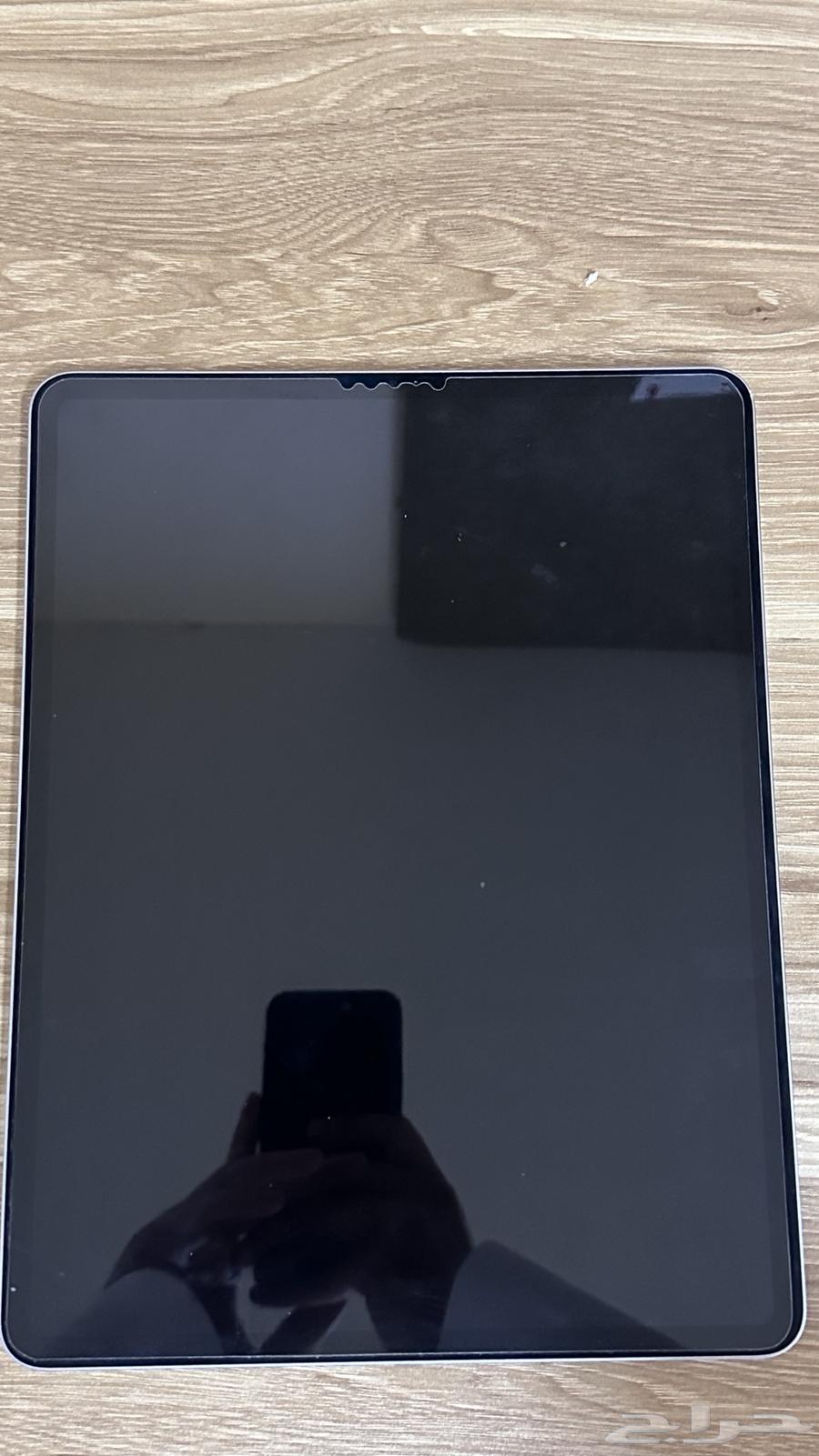 للبيع iPad Pro 12.9 الجيل السادس 128GB نظيفف جدا64423022334081110