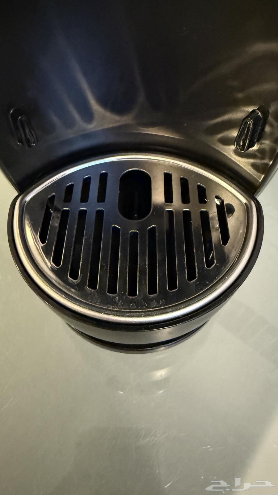 ماكينة قهوة شبه جديدة نسبريسو nespresso dolce gusto64423917790594114