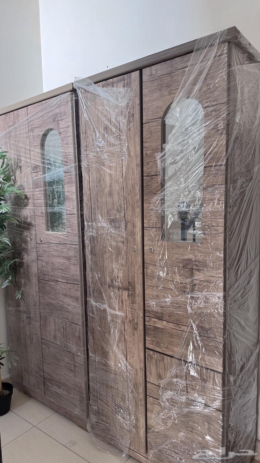 اثاث جديد لم يستخدم64424535256065111