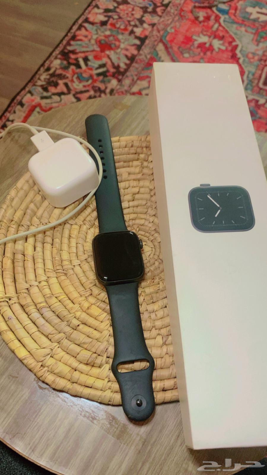 ساعه ابل الاصدار الخامس64422740296833110