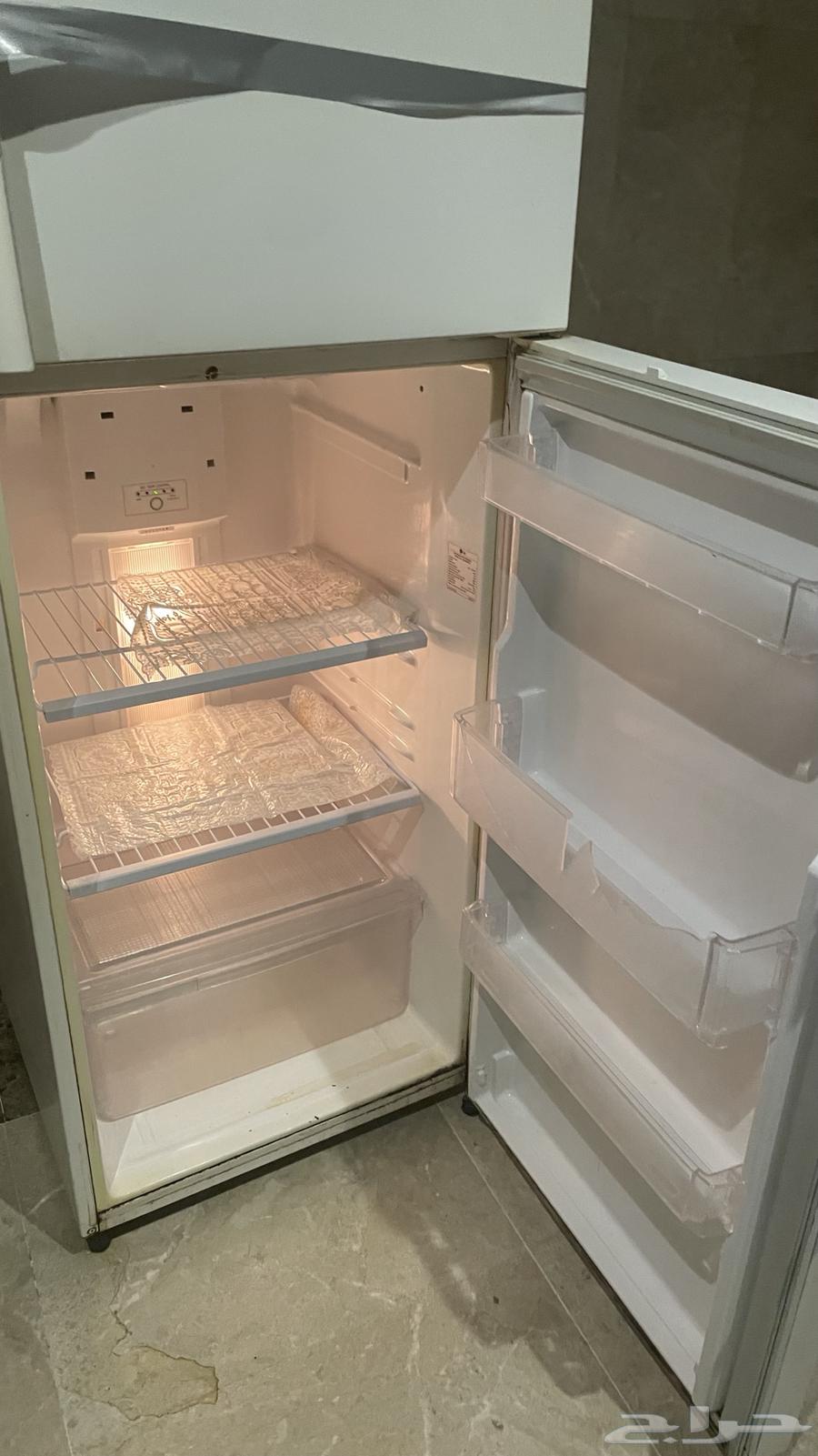 Refrigerator64425690630402111