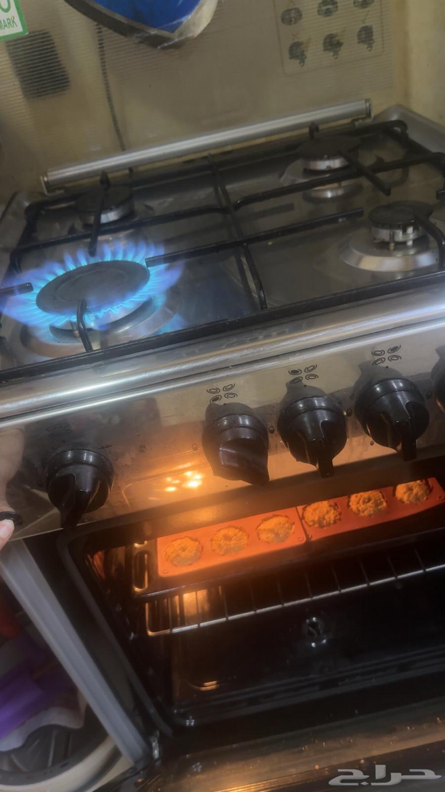 فرن للبيع جديد استعمال خفيف.64425340603266110