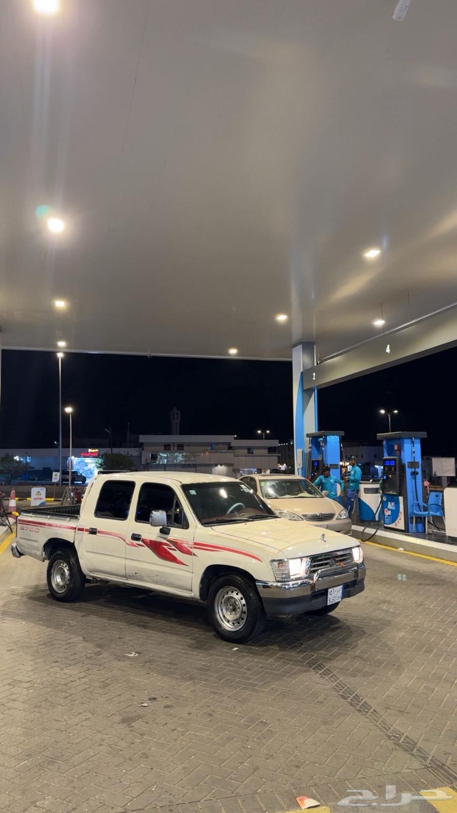 هايلكس 200064585295320706113