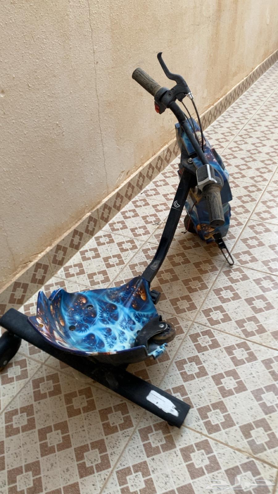 2 سياكل وسكوتر للبيع64424638381443112