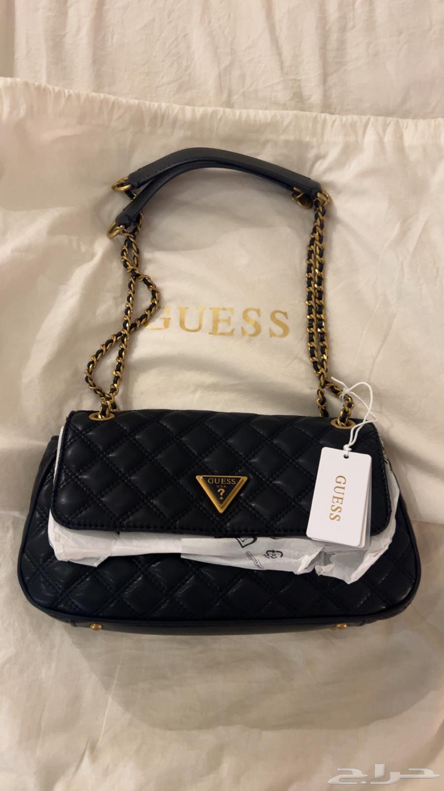 شنطه جديده ماركة جس اصليه سبب البيع جاتني هديه شنطه نفسها64425421632643112