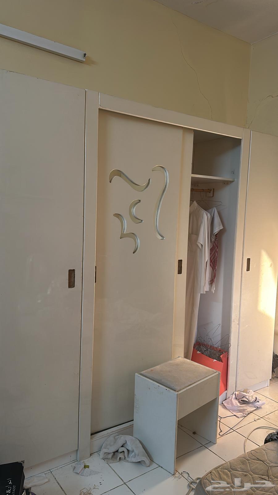 دولاب ملابس تسريحة للبيع64407558936706112