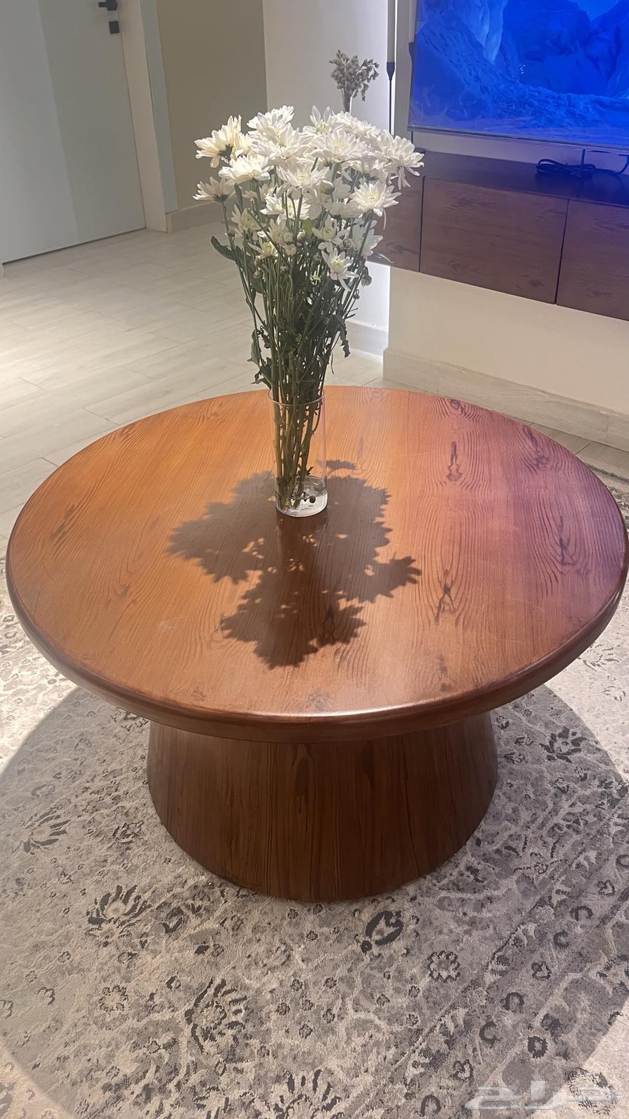 طاولة خشب64420256428417110