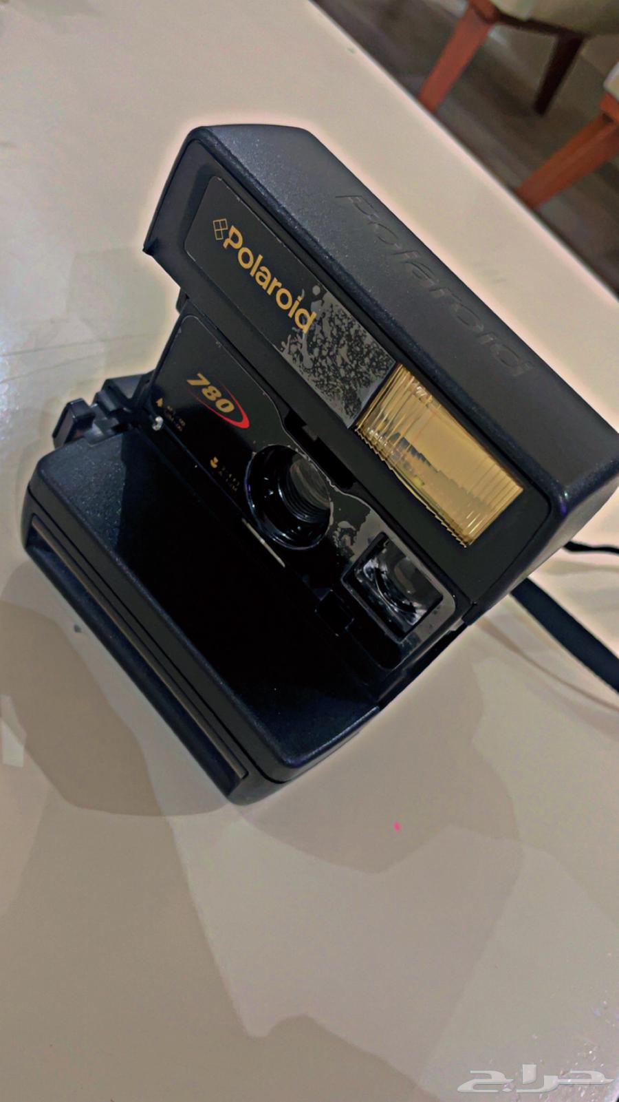 كاميرا فوريه قديمه64420634462721111