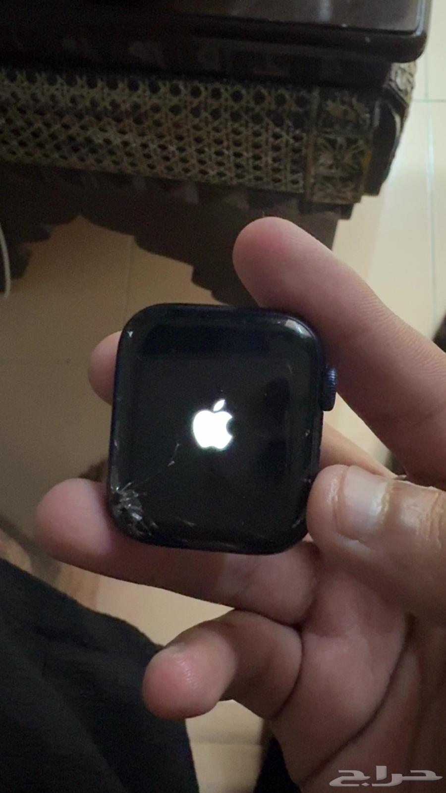 ساعة ابل64423229677569110