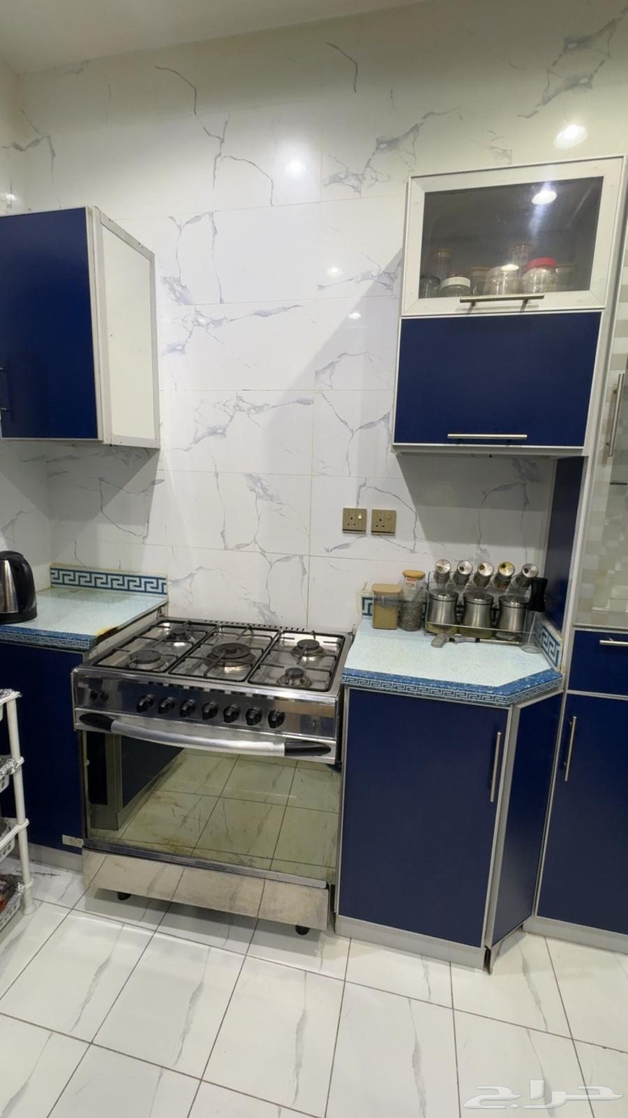 مطبخ المنيوم نظيف للبيع مع الغاز64419675329155113