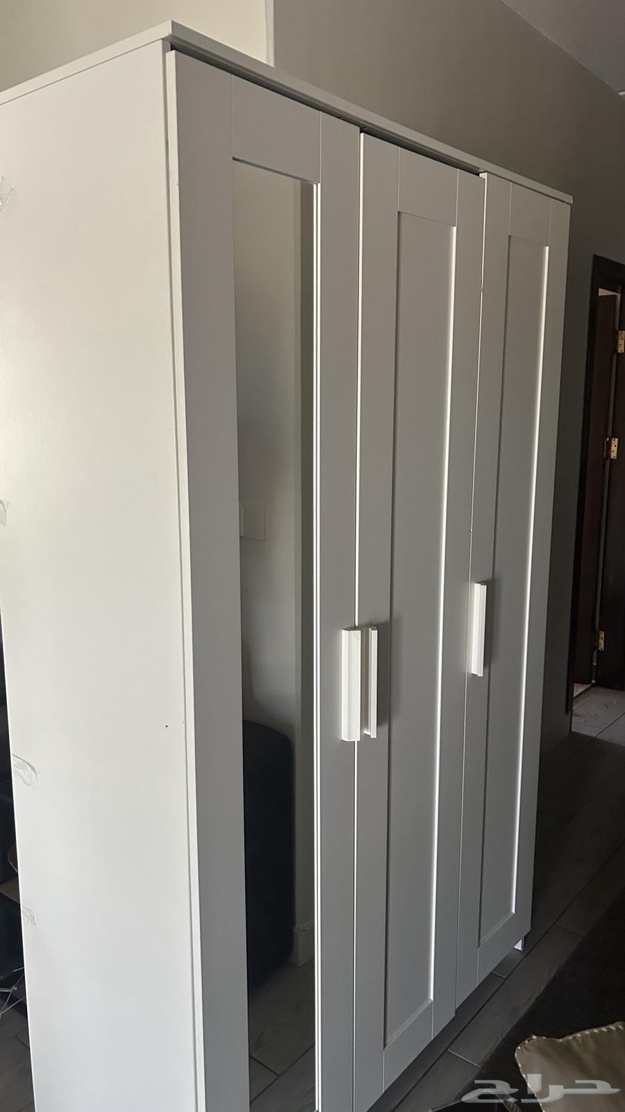 دولاب أبيض أنيق بسعر مغري في ينبع الصناعية - عرض محدود64423134702338110