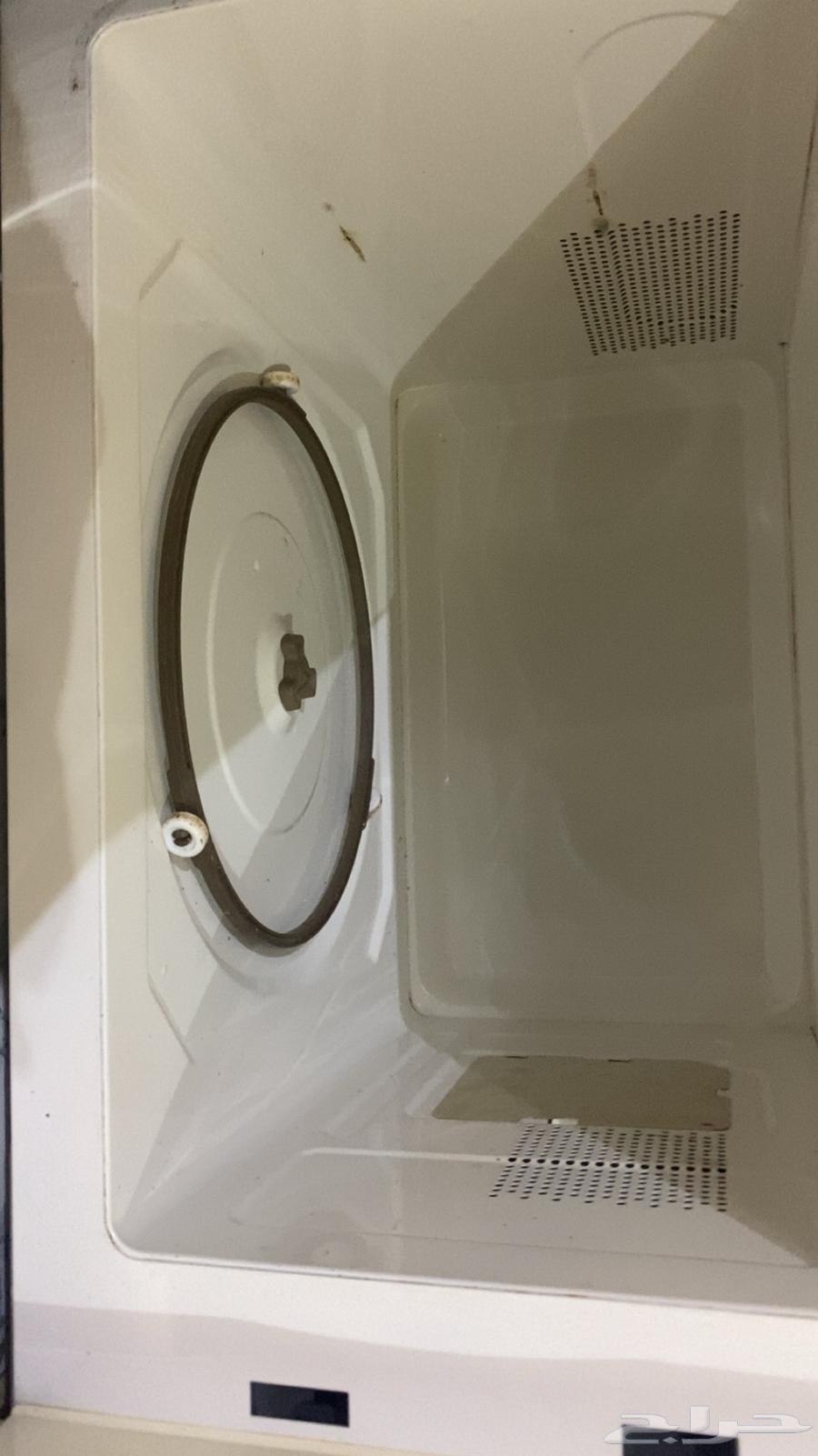 مايكرويف نظيف شغال كما هو موضح بالصور64422928961666113