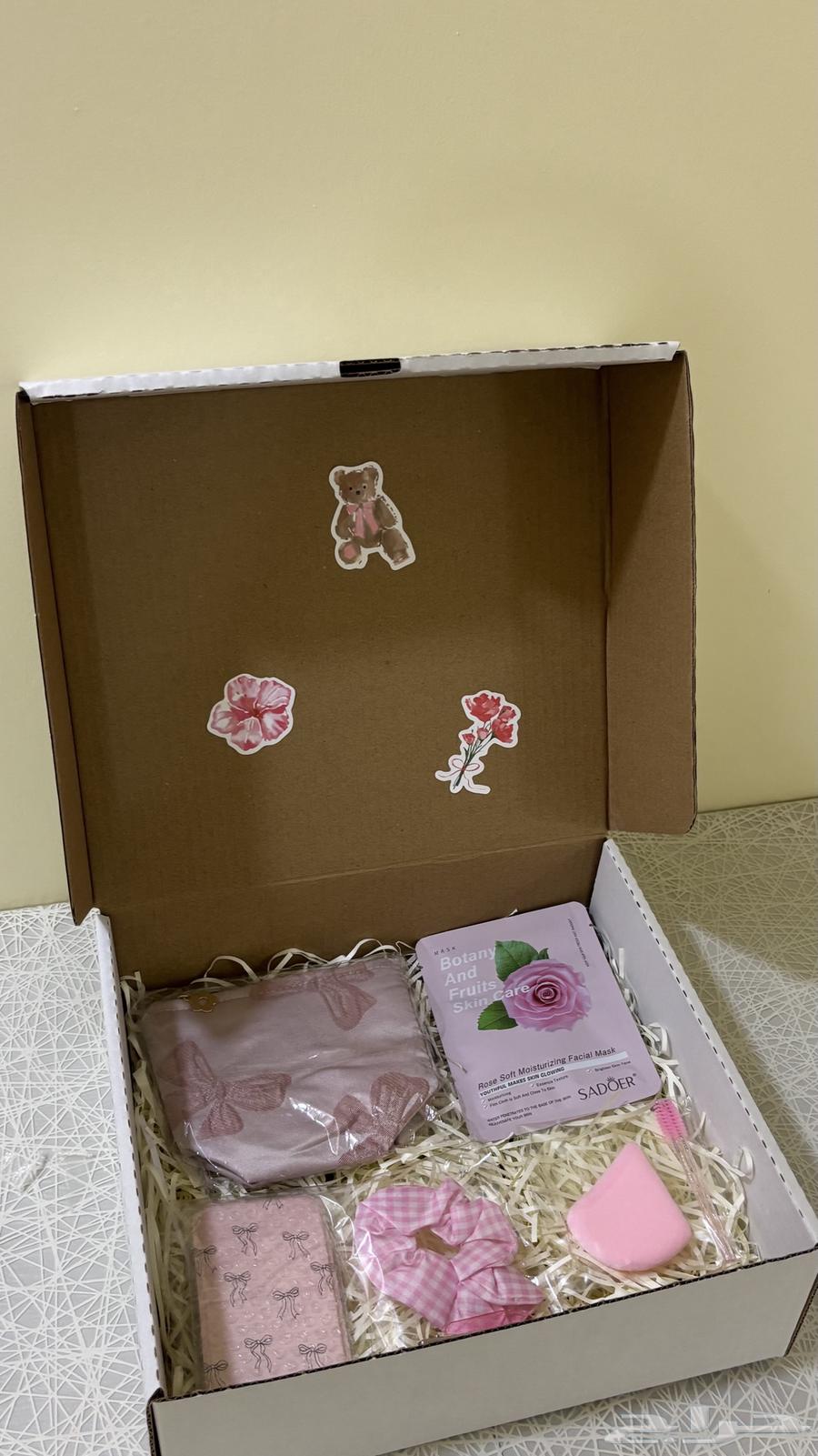 Gift box available in limited quantity, brand new of course64423198732673111