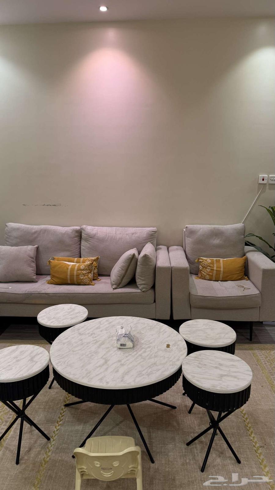 Sofa with tables for sale64421825051009111