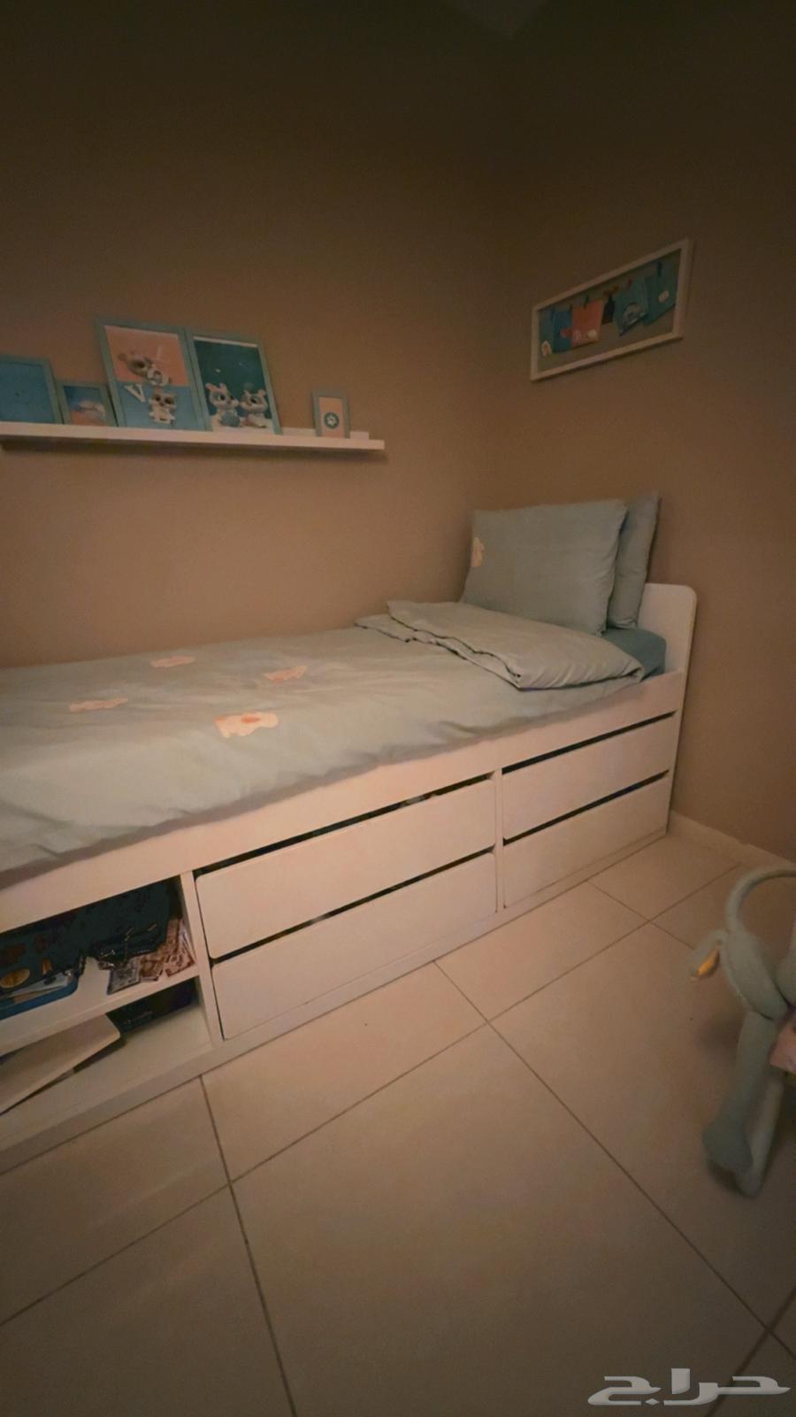 سرير ايكيا نظيف جدا 500ريال64420269827073110