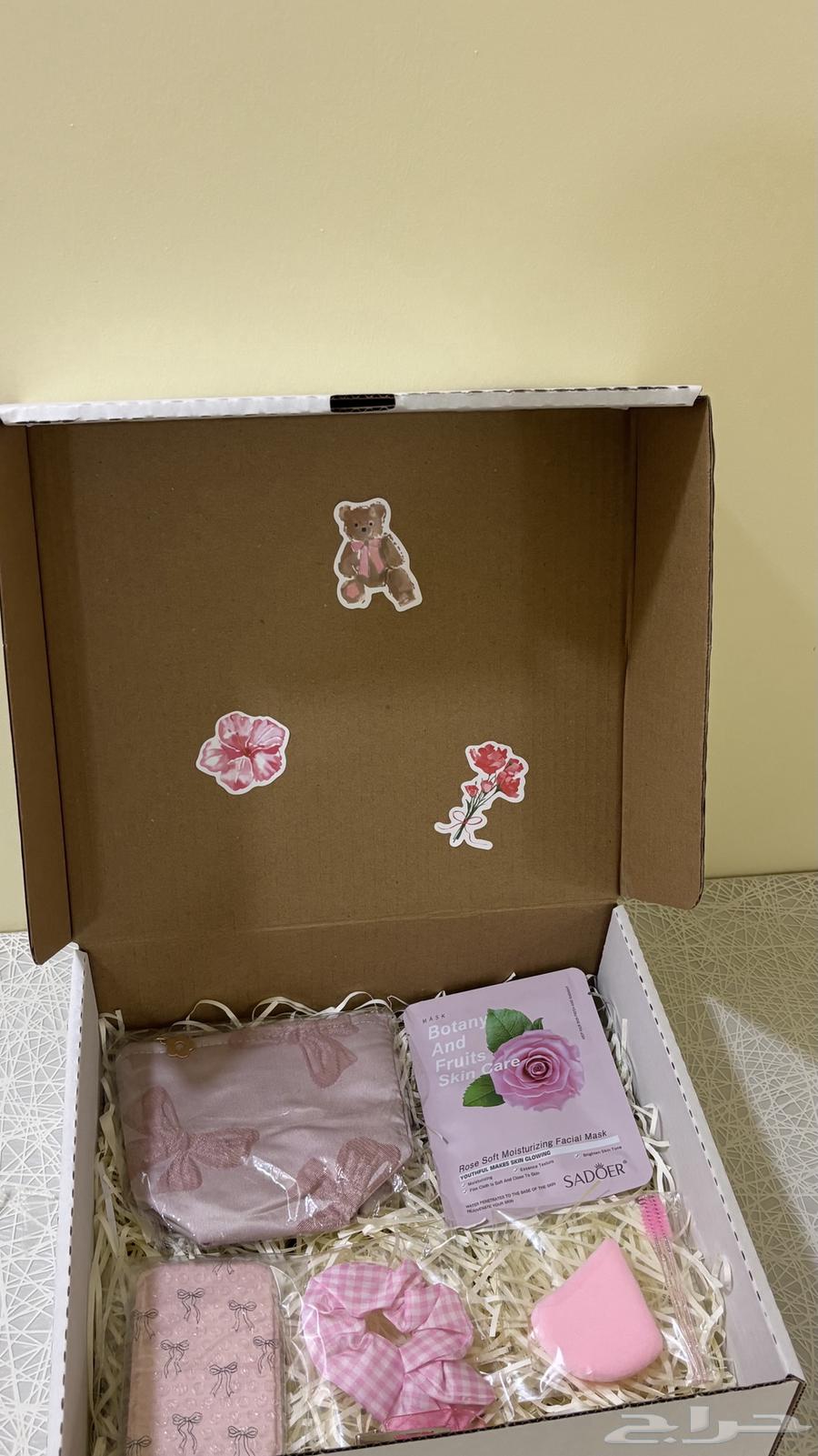 Gift box available in limited quantity, brand new of course64423198732673112