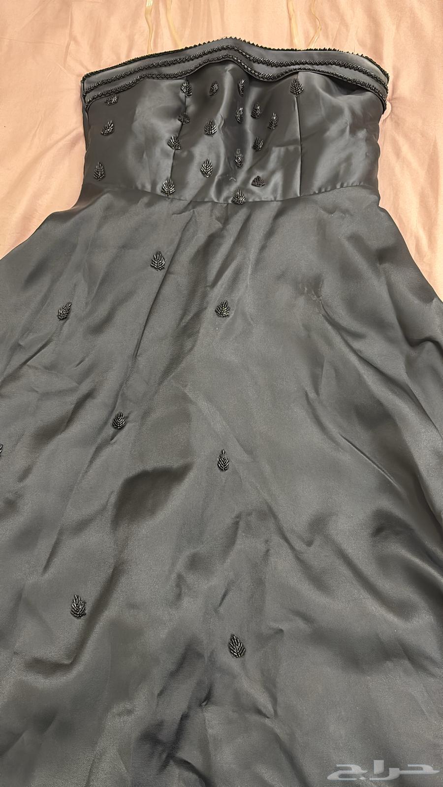 سبع فساتين كل فستان ب 50 ريال فقط64420067764993114