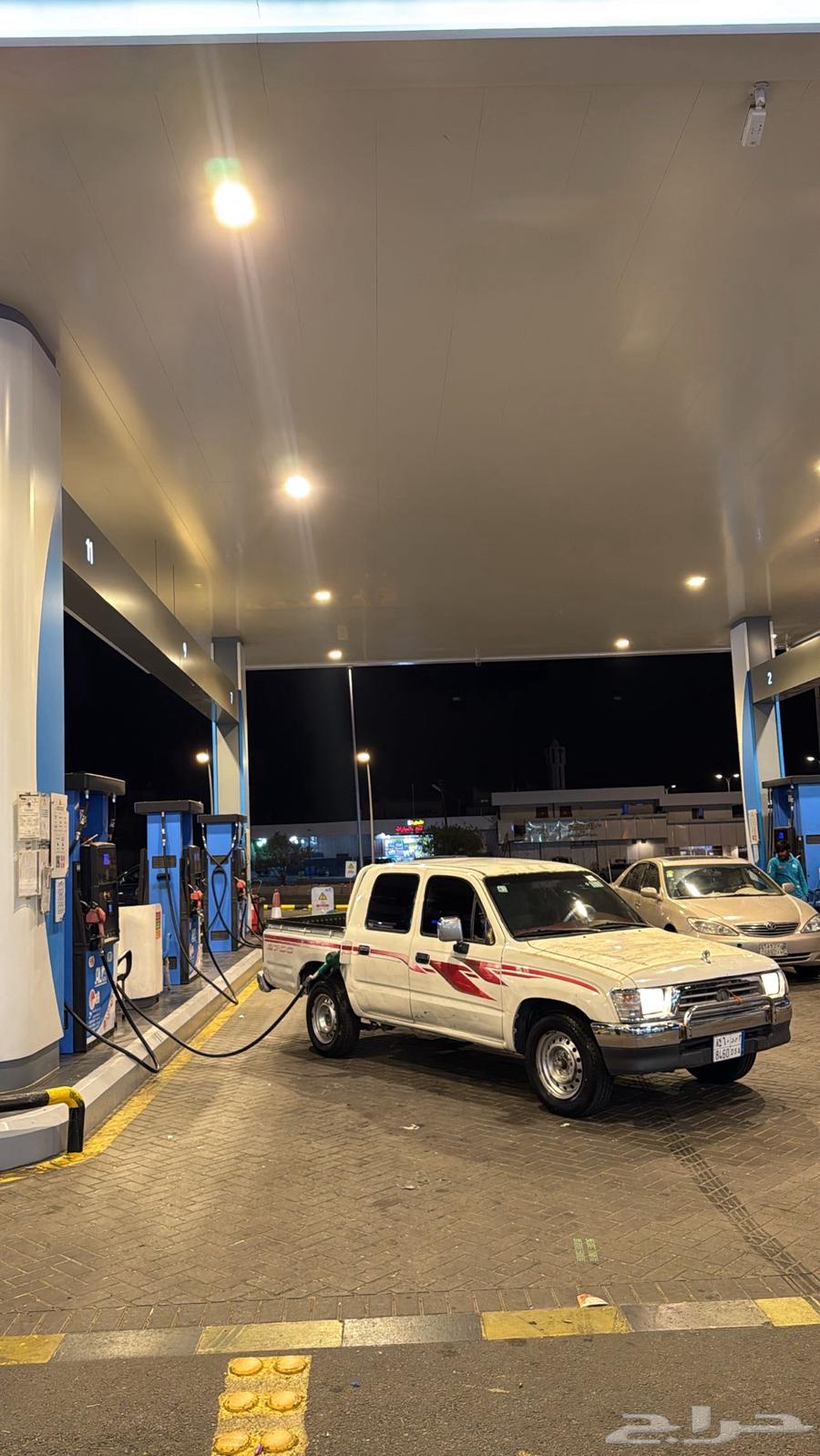 هايلكس 200064585295320706114