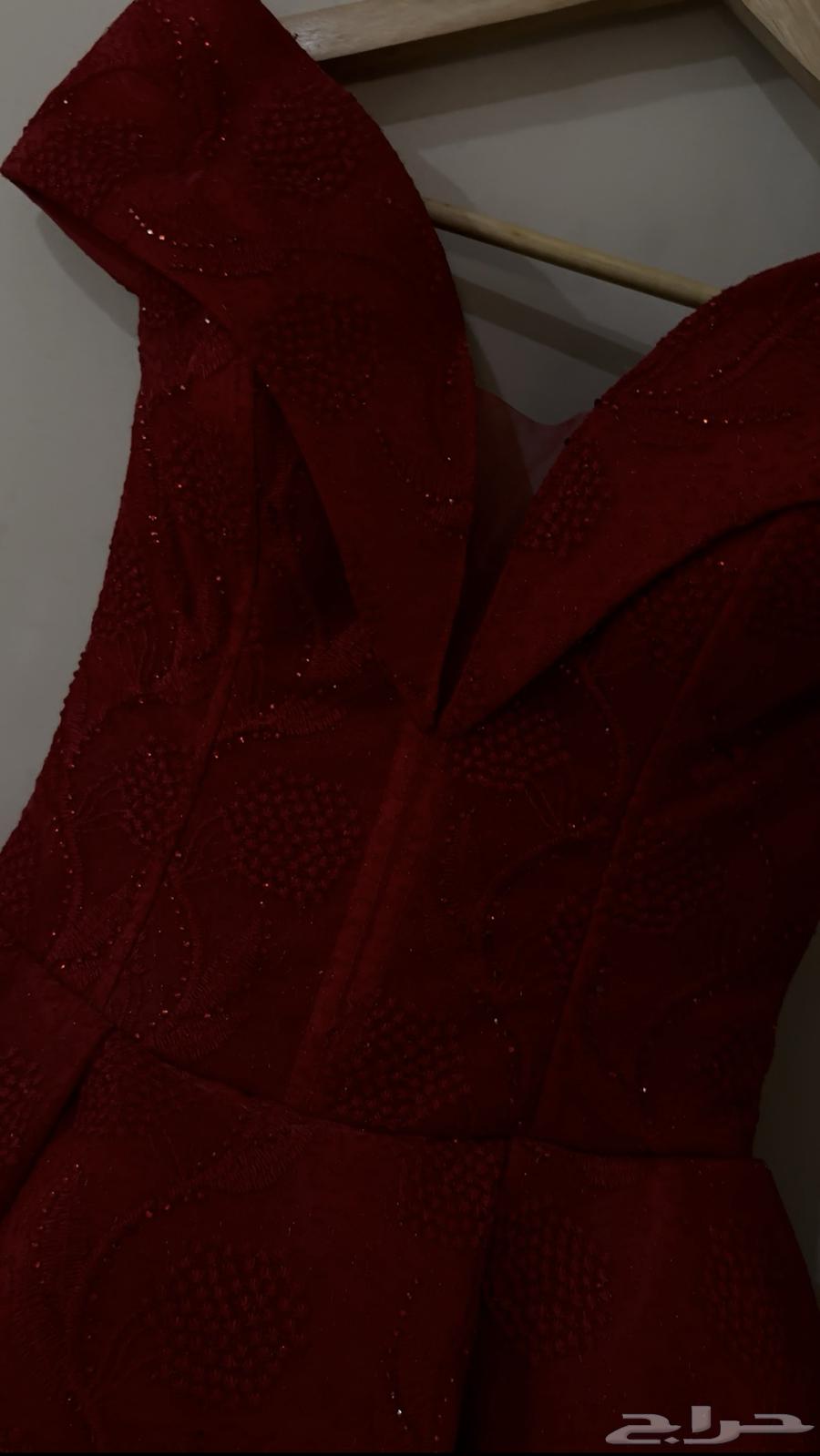 فستان سهره أحمر  فخم   مستخدم مرة واحدة فقط64422756194306111