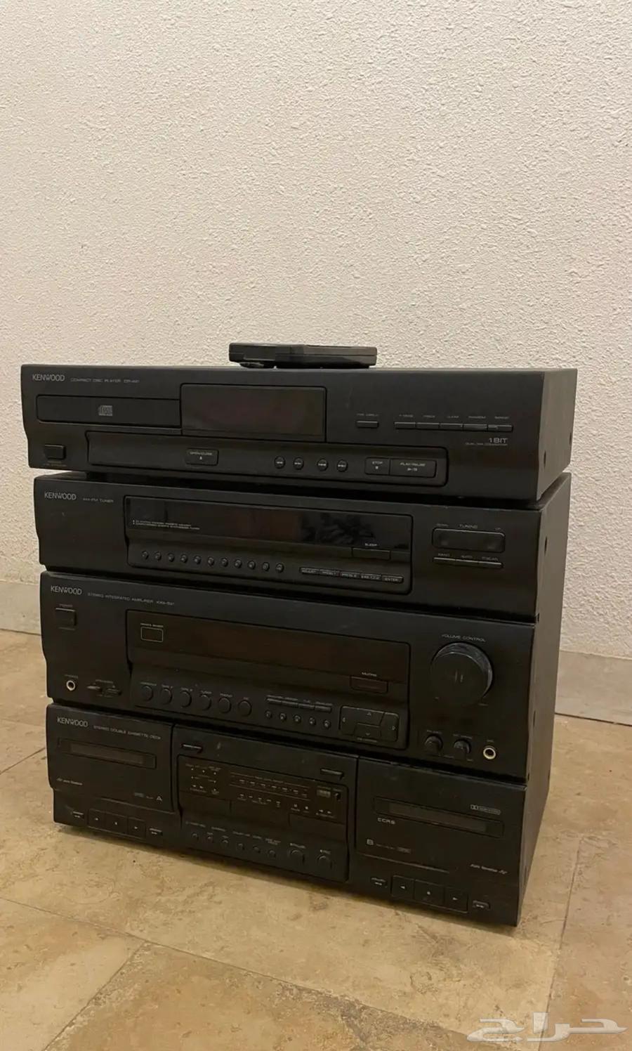 سماعة مسجل استريو قديم64421879239426114