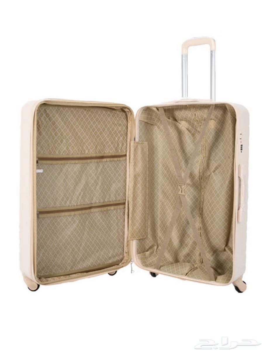 4 قطع شنط سفر جديده باكياسها اللون بيج 560ريال64420851098370111