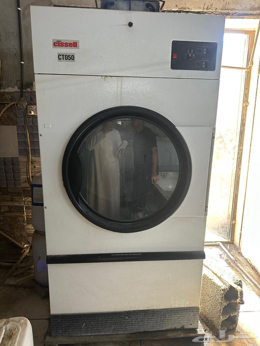 نشاف بخار 50 رطل وبولر متر ونص بحالتهم الجيده64423213735937111