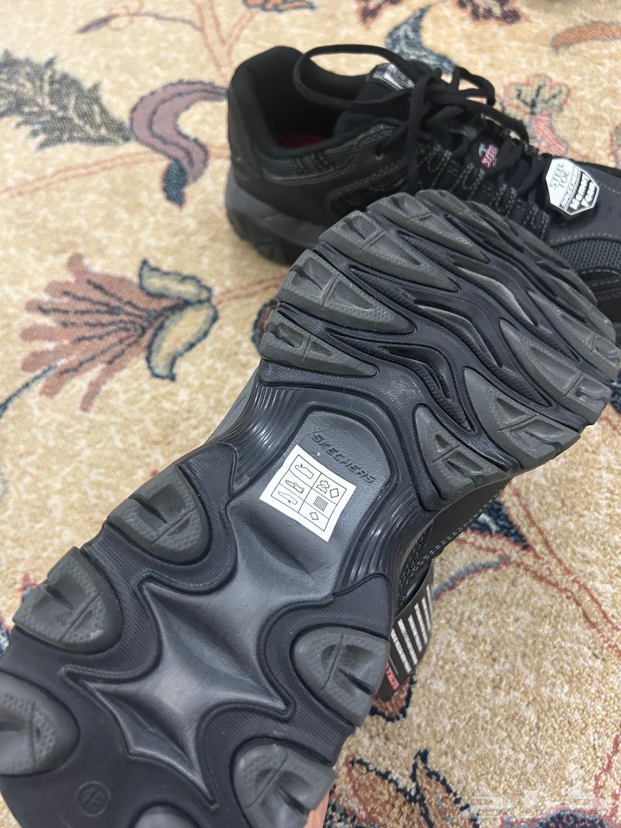 حذاء سلامة سكتشرز 42 جديد64425837957251114