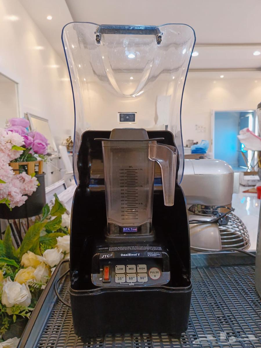 Kofi equipment for sale 1 espresso machine 2 grinder 3 blender64424252912514111