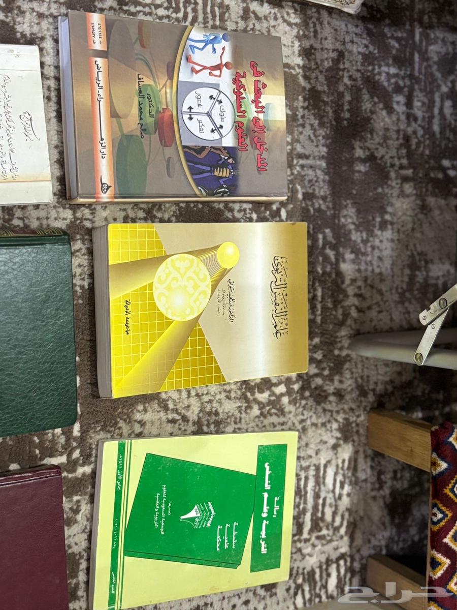 كتب للبيع64424145829122110