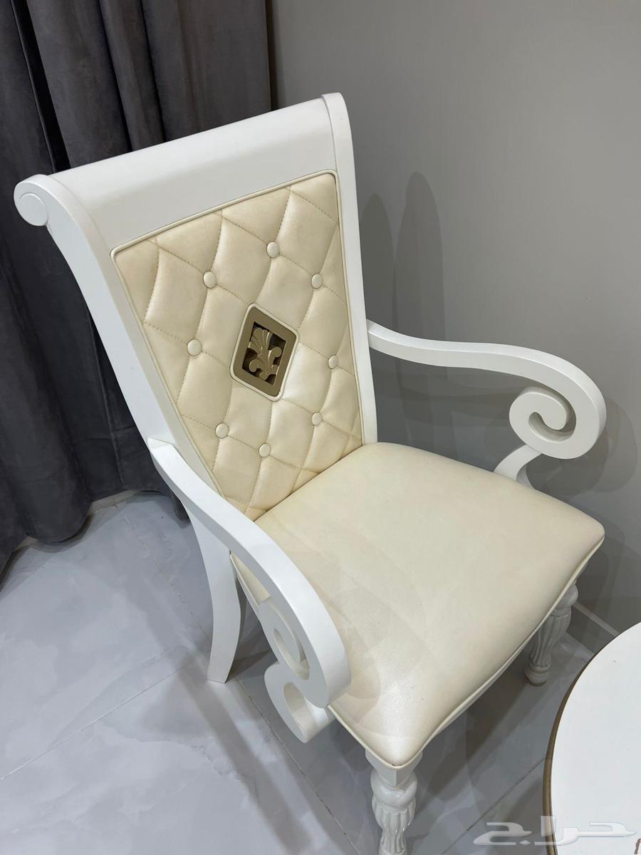 Large table with 2 chairs and a foam chair64423676595841110