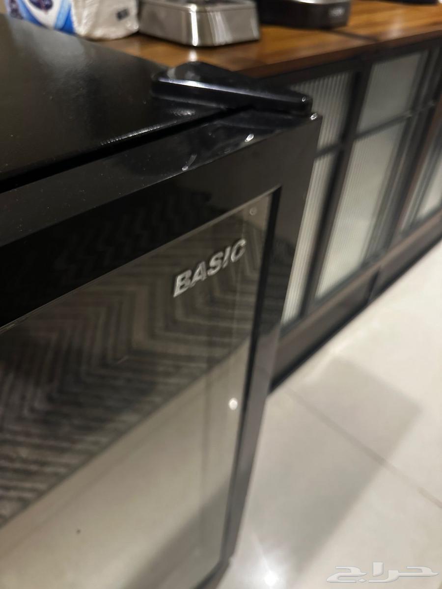 ثلاجة بيسك تبريد باب واحد 2.2 قدم زجاج اسود64422694346497110