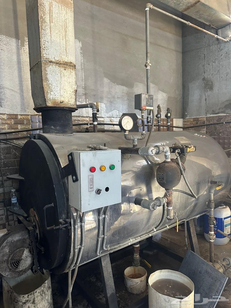 نشاف بخار 50 رطل وبولر متر ونص بحالتهم الجيده64423213735937110