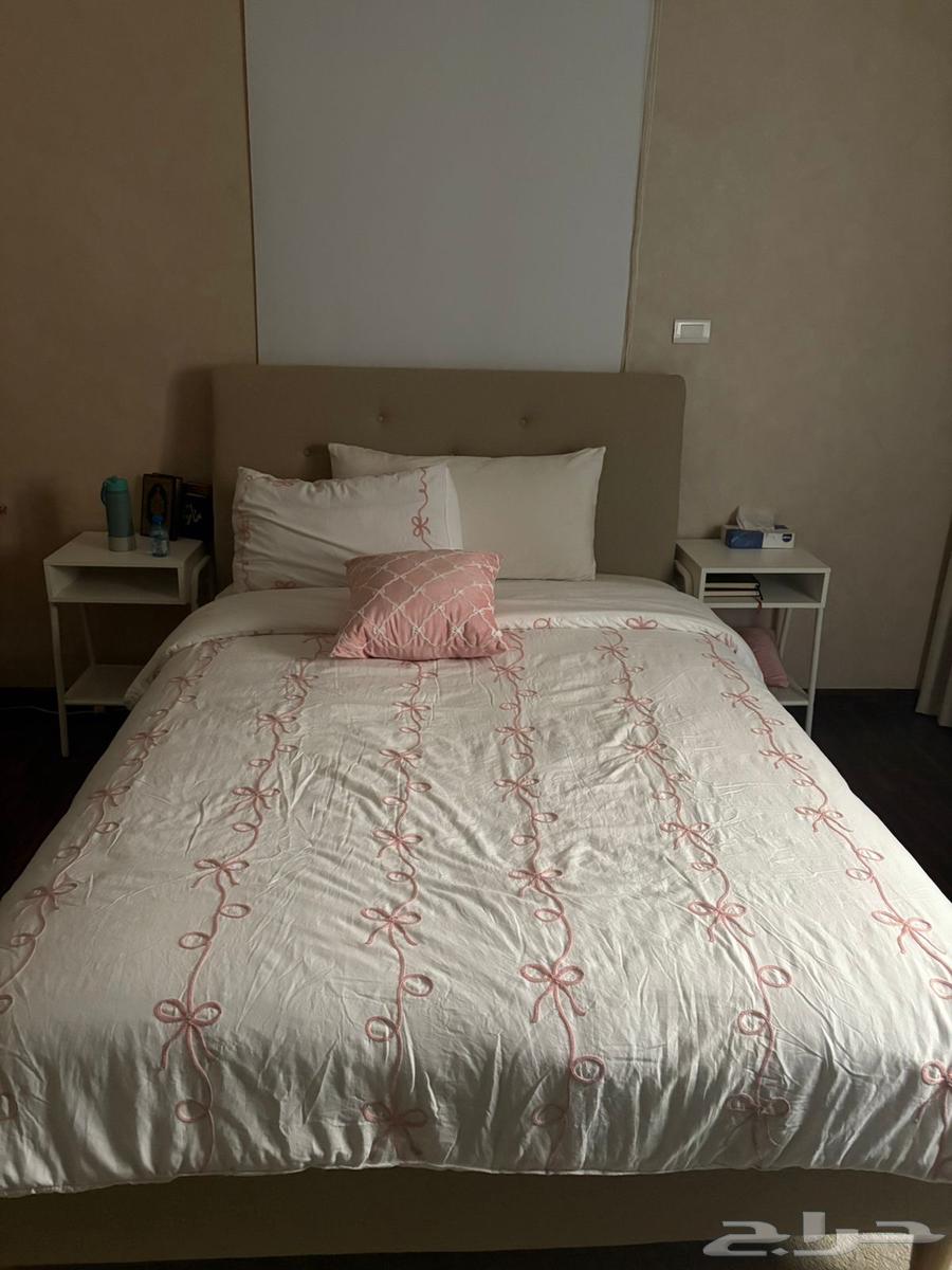 IKEA bed with mattress, used for one month, clean64425151972995112