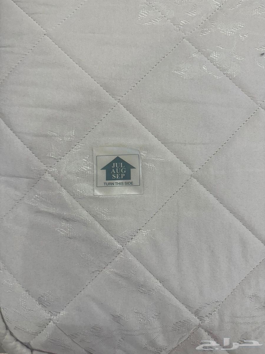 سرير خشب مع مرتبة سليب رويال للبيع64424734628738112