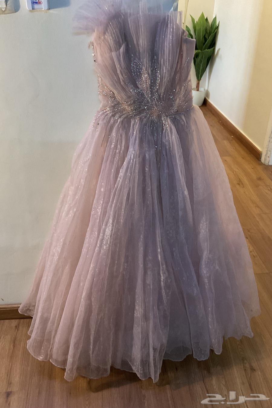 فستان للبيع سبب عدم احتياجه64422990974081111