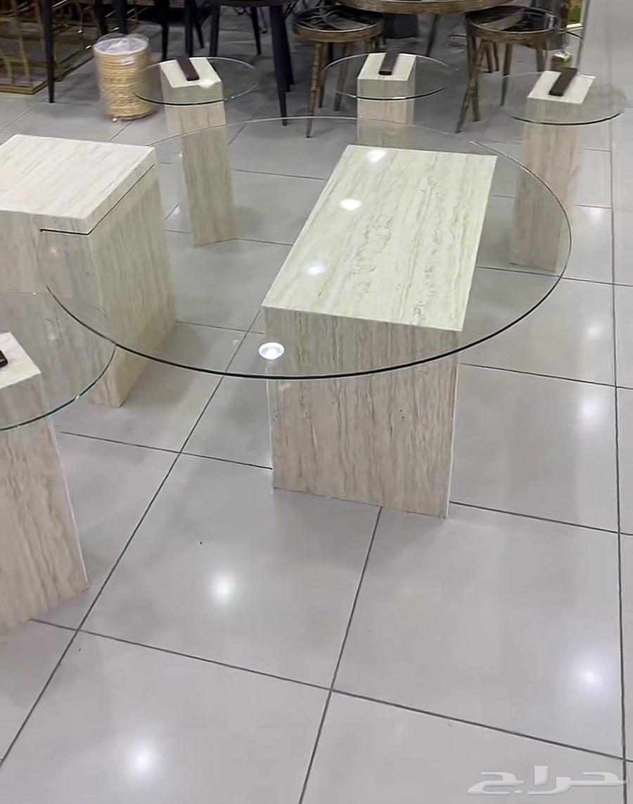 Reception table with 4 services64425084243841110