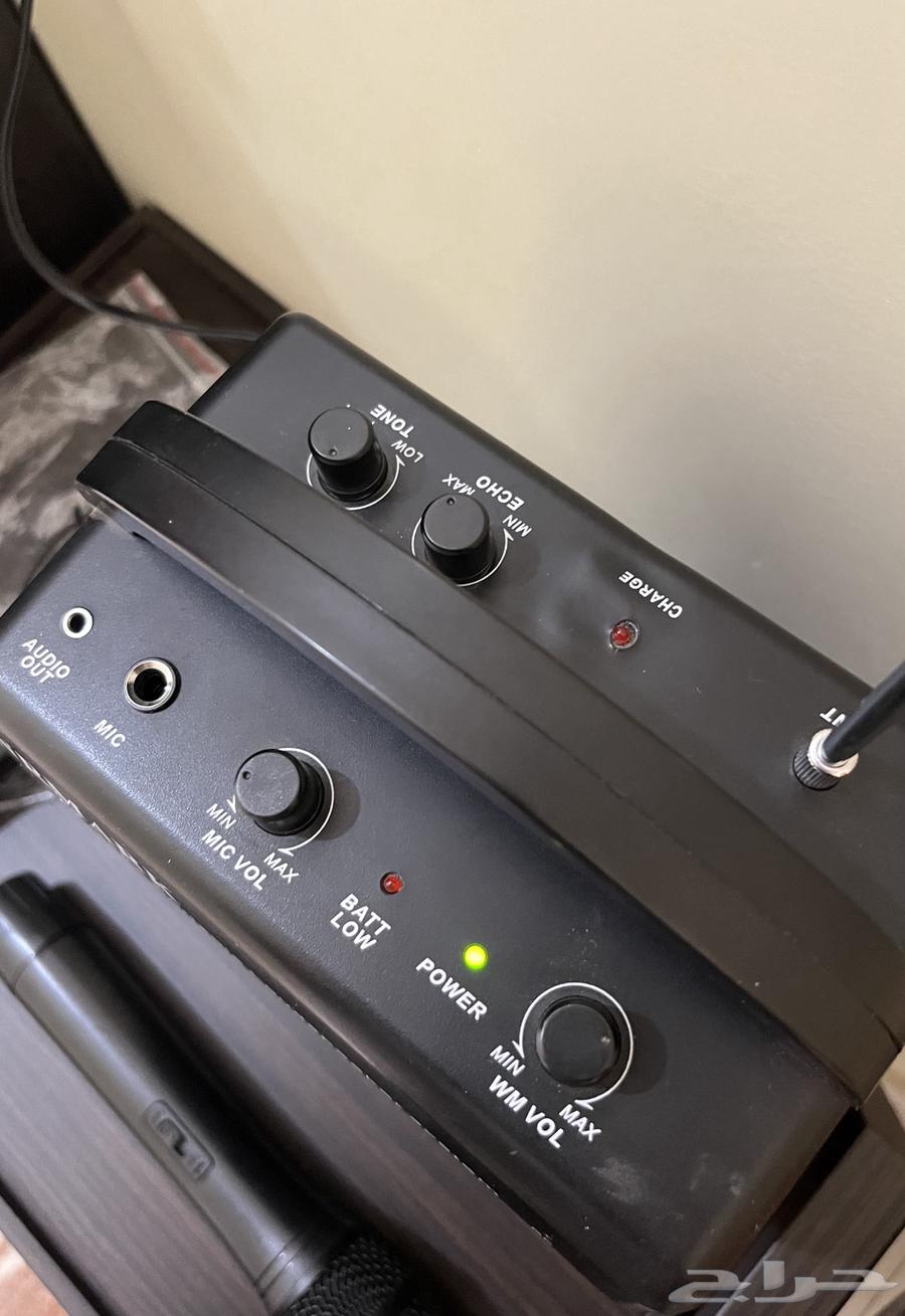 مكبر صوت مع مكروفون من شركة NRMARK64422001226243111