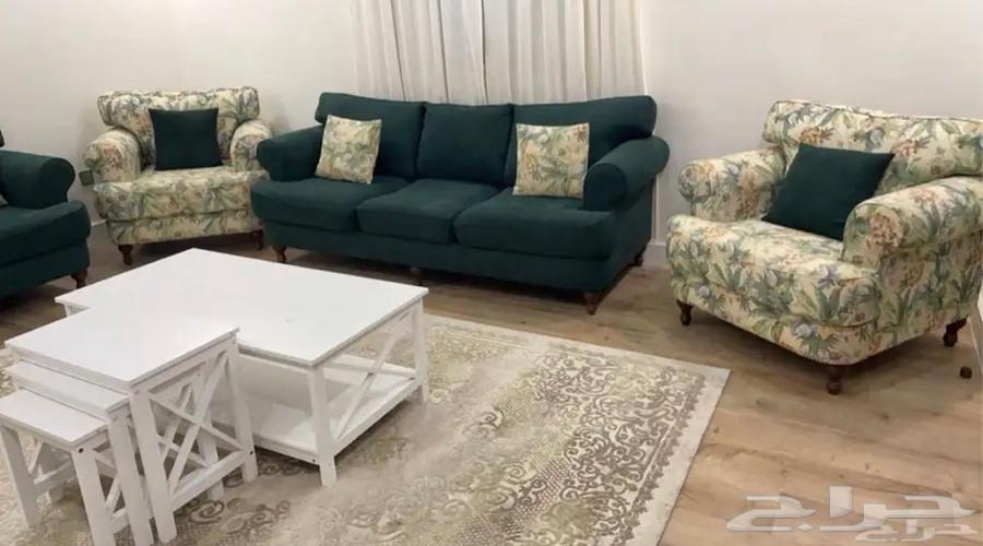 كنب مع زوليه للبيع64420310246147111