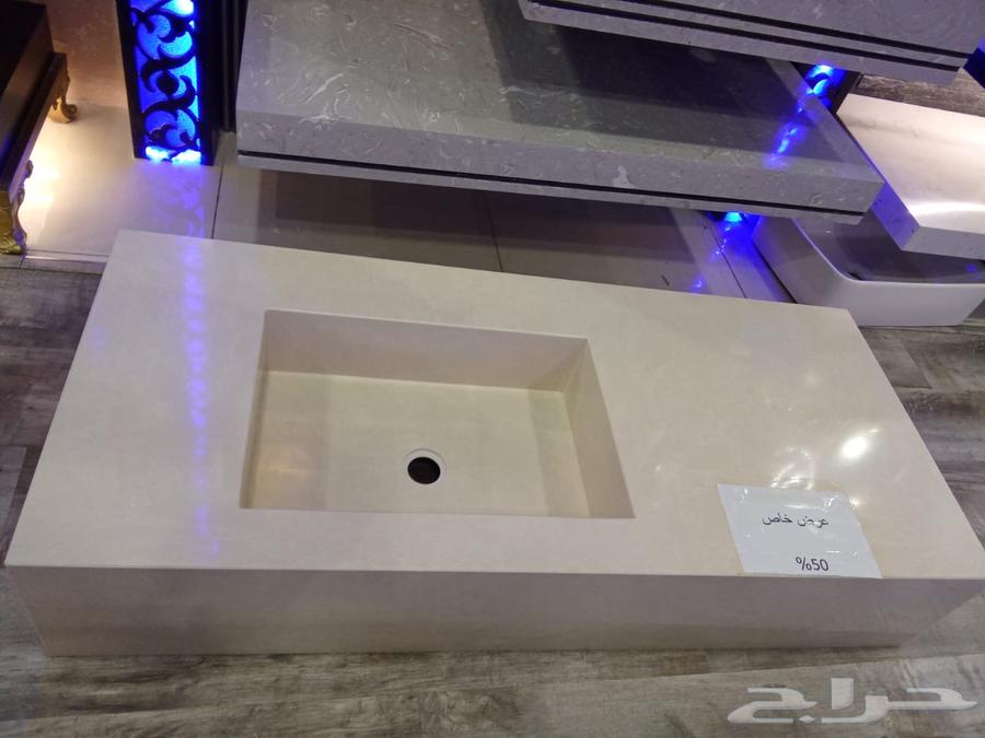 Unused marble sinks64412829649411113