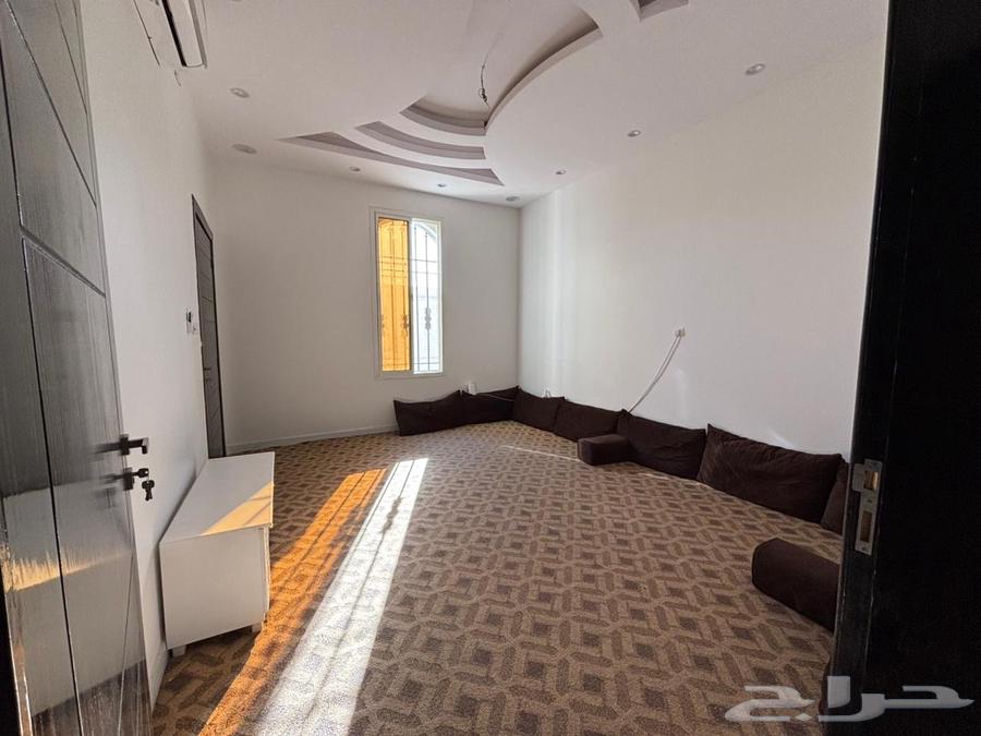 بيت دور ارضي للبيع64141833807233114