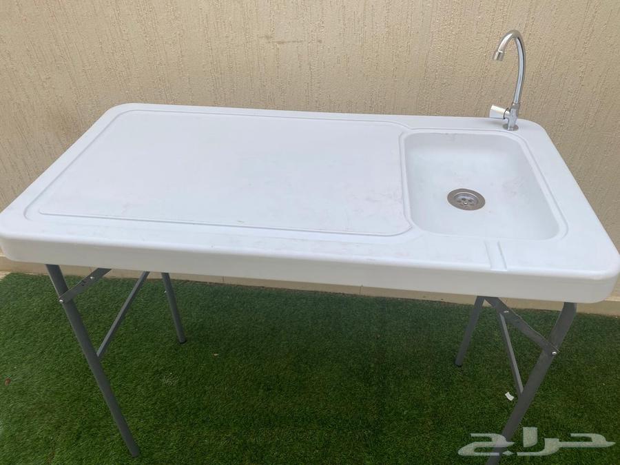 For sale table with camping sink (DPT brand) used64425017134850114