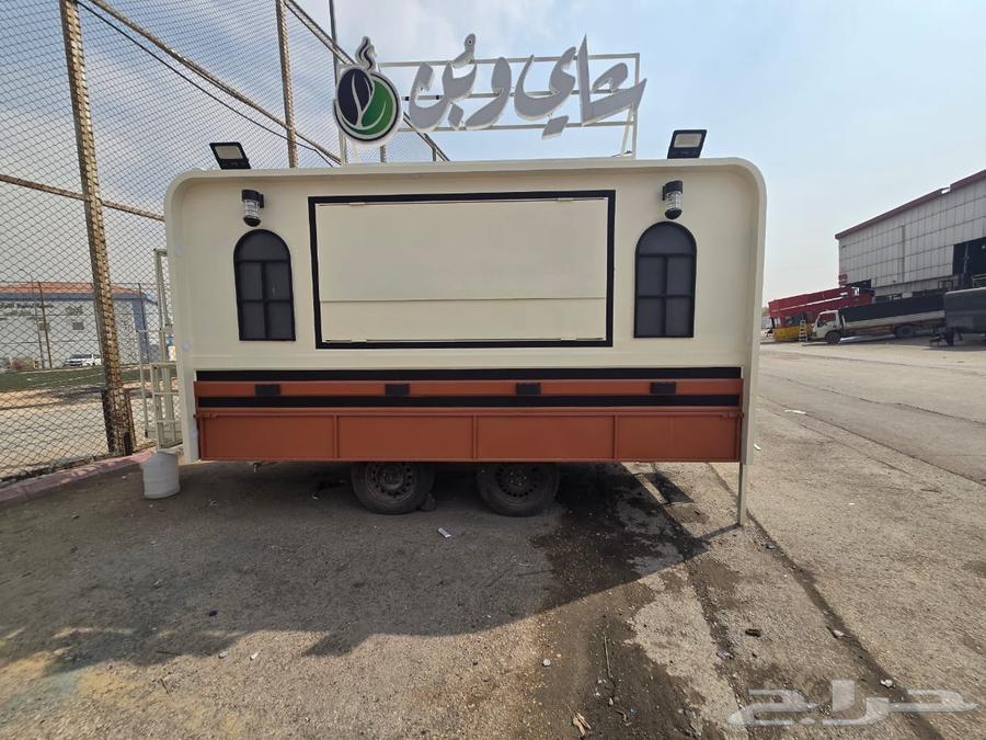 Customizing and preparing food trucks64582214713346112