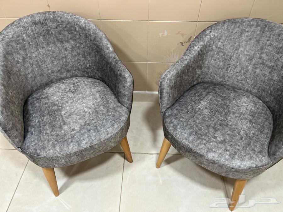 Gray Chair Set - 8 Months of Usage64443722622978111