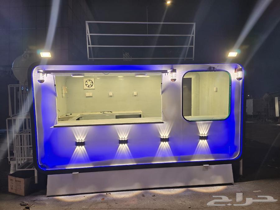 Customizing and preparing food trucks64582214713346114