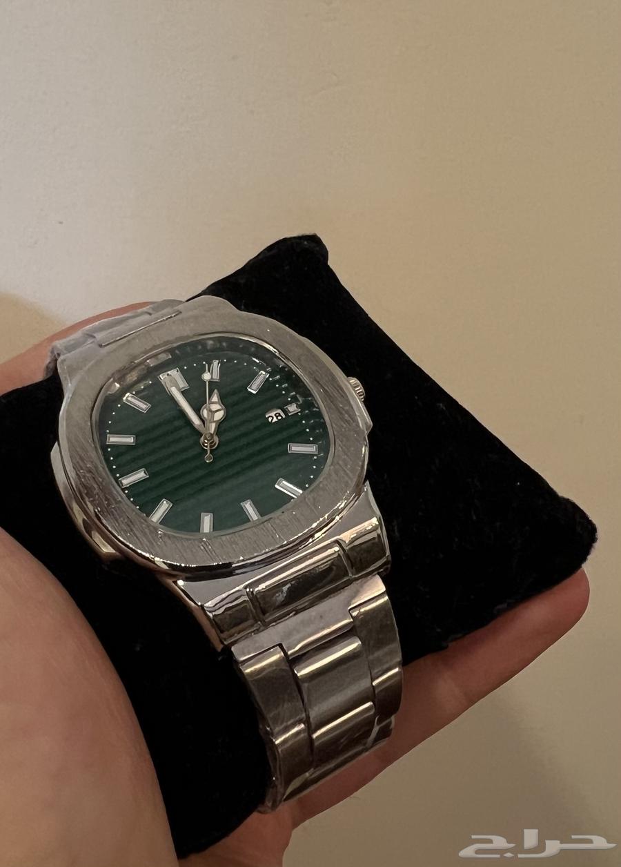 للبيع ساعة رجالية فخمه64420702105601111