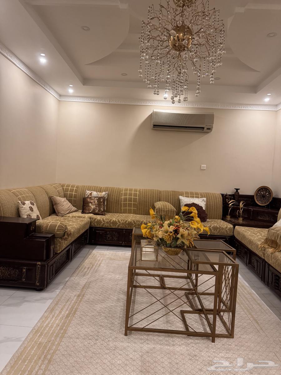 Clean Moroccan-style sofa, almost new64422178122627111