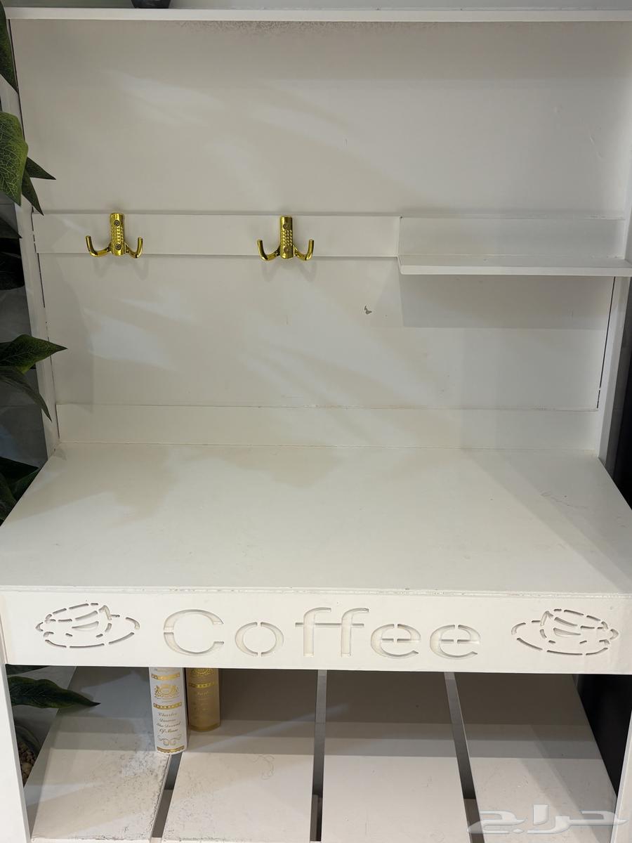 طاولة قهوه مع نبته زينه64423435484035112